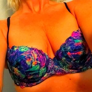 PINK Victoria's Secret Lace Date Push Up Bra 34C